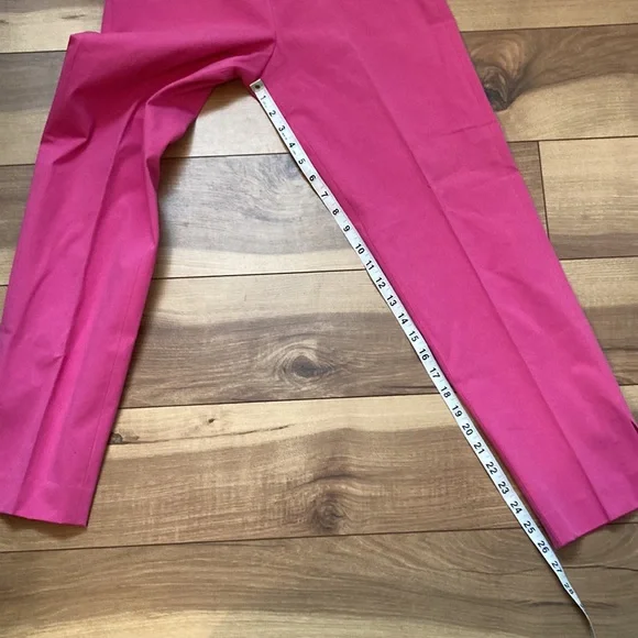 NWT Leggiadro pink side zip Capri pants. Size 6 - Picture 6 of 8